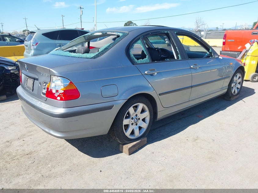 2004 BMW 325I