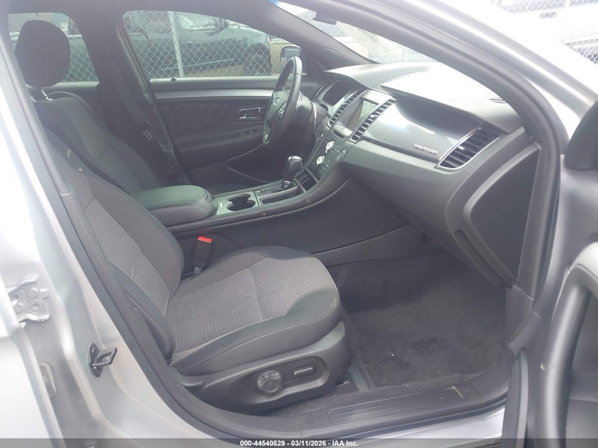 2018 Ford Taurus Sel