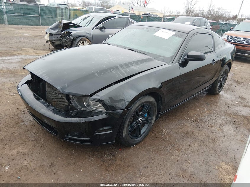 2013 Ford Mustang V6