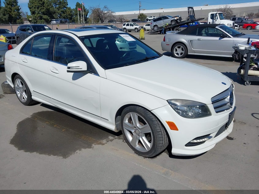 2011 Mercedes-Benz C 300 Sport