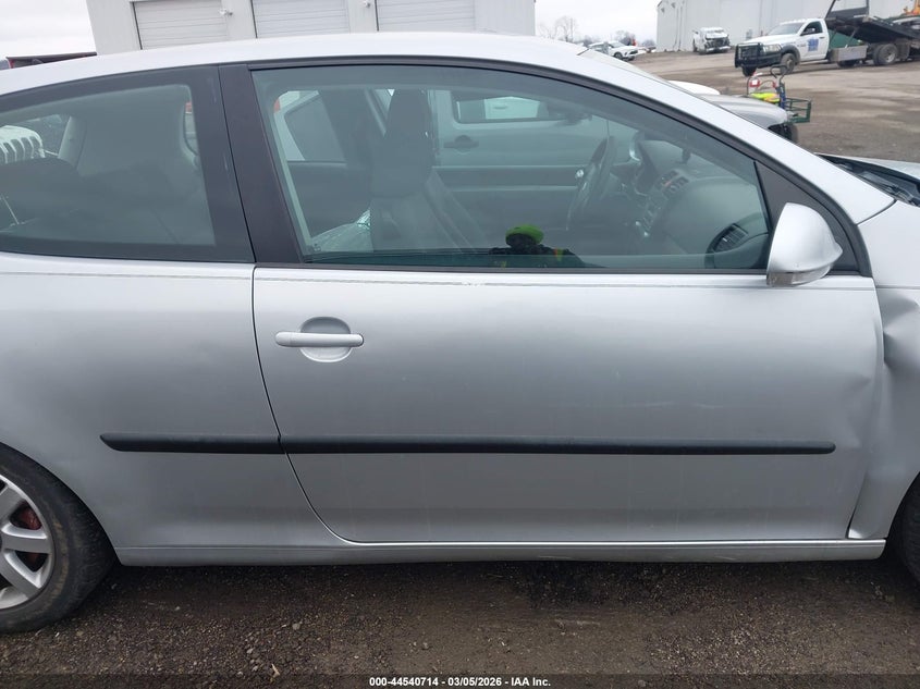 2007 Volkswagen Rabbit 2-Door VIN: WVWBR71KX7W213682 Lot: 44540714