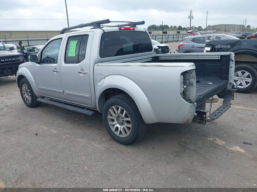 2010 Nissan Frontier Le