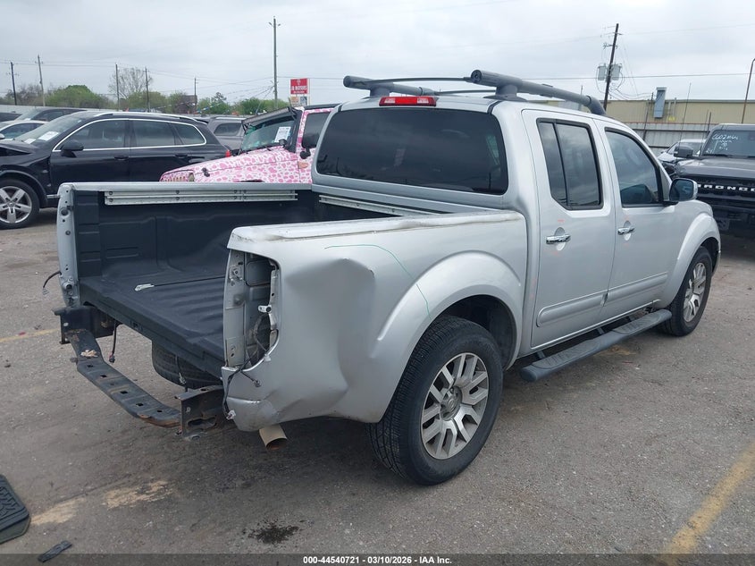 2010 Nissan Frontier Le