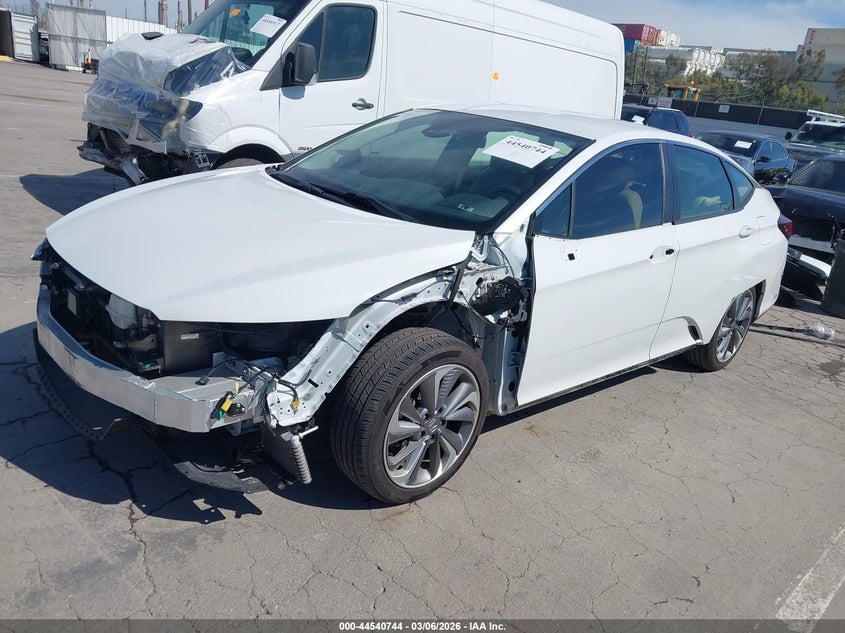VIN JHMZC5F15KC004329 2019 HONDA CLARITY PLUG-IN HYBRID