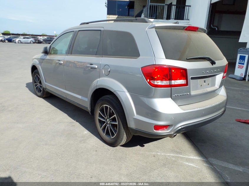 Vin: 3c4pdcbg2kt744199, lot: 45037585, dodge journey se 20193