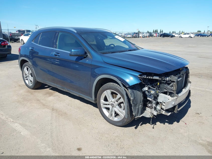 2019 MERCEDES-BENZ GLA 250