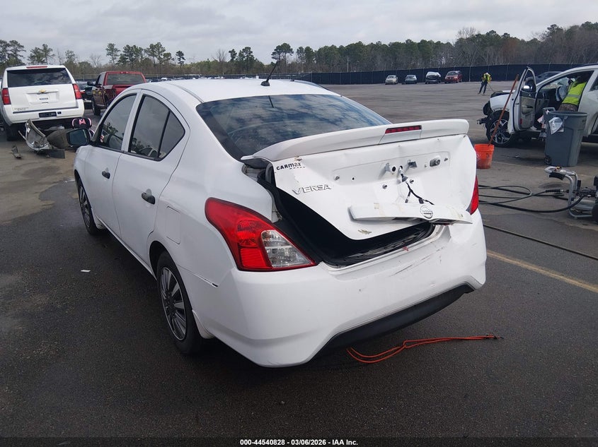 2016 Nissan Versa 1.6 S+