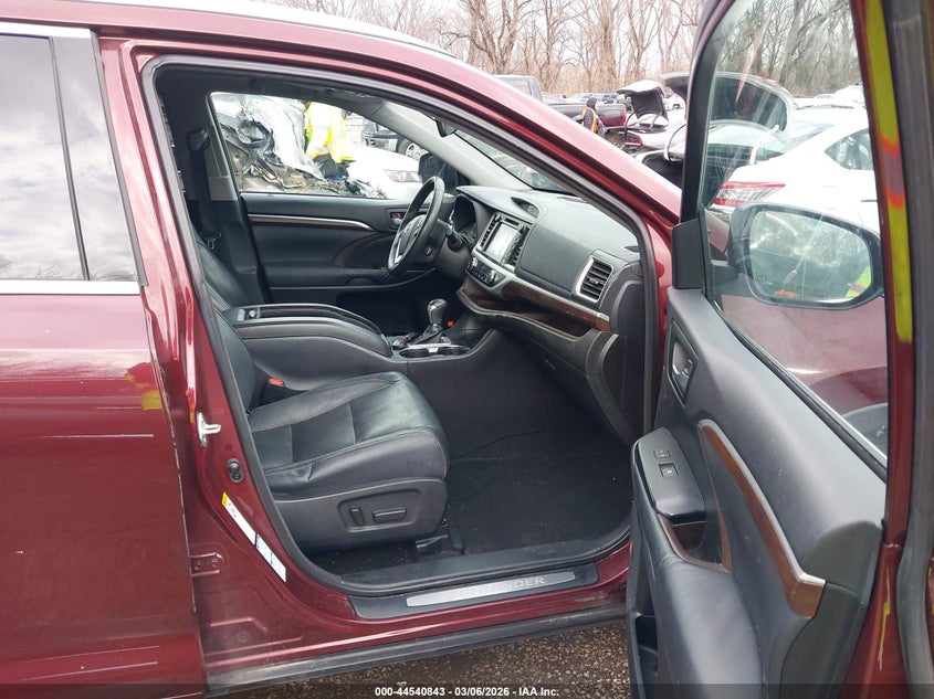 2015 Toyota Highlander Limited Platinum V6