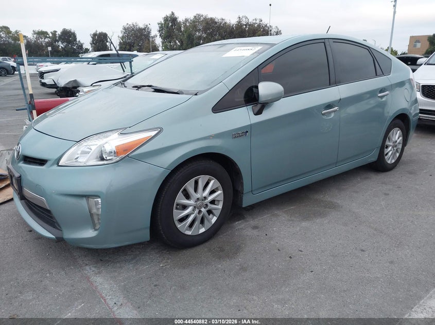 2014 Toyota Prius Plug-In Advanced