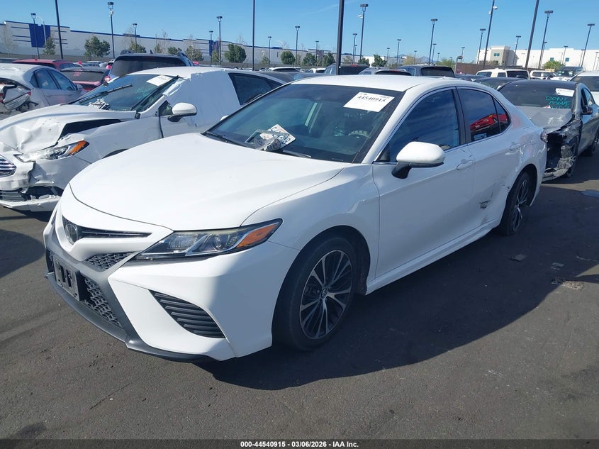 2020 Toyota Camry Se
