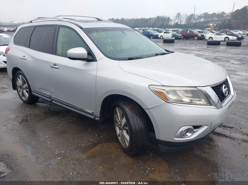 2013 Nissan Pathfinder Platinum