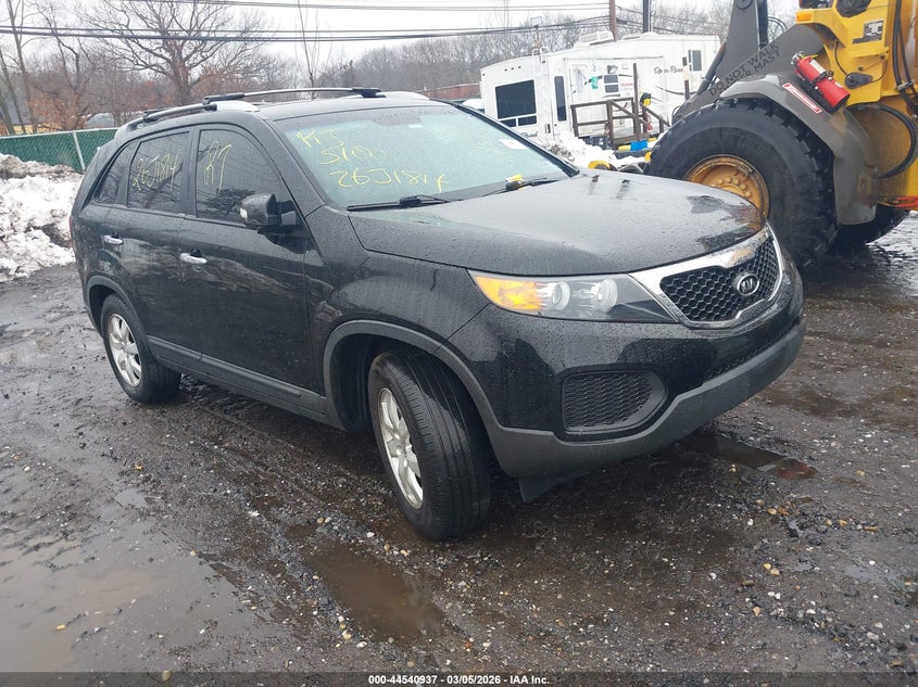 2013 KIA SORENTO LX V6