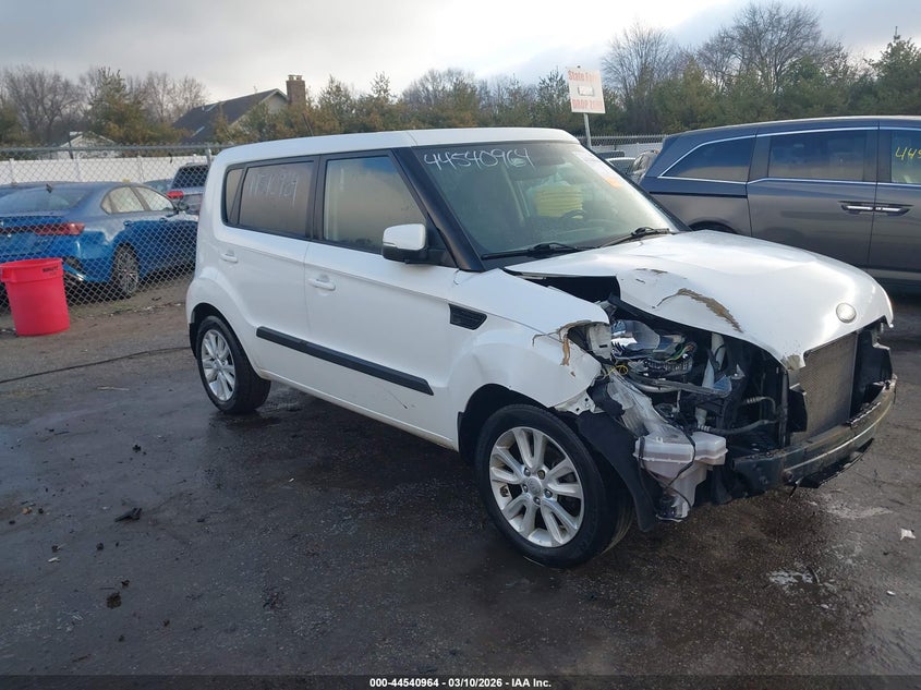 2013 Kia Soul +
