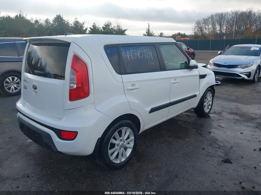 2013 Kia Soul +