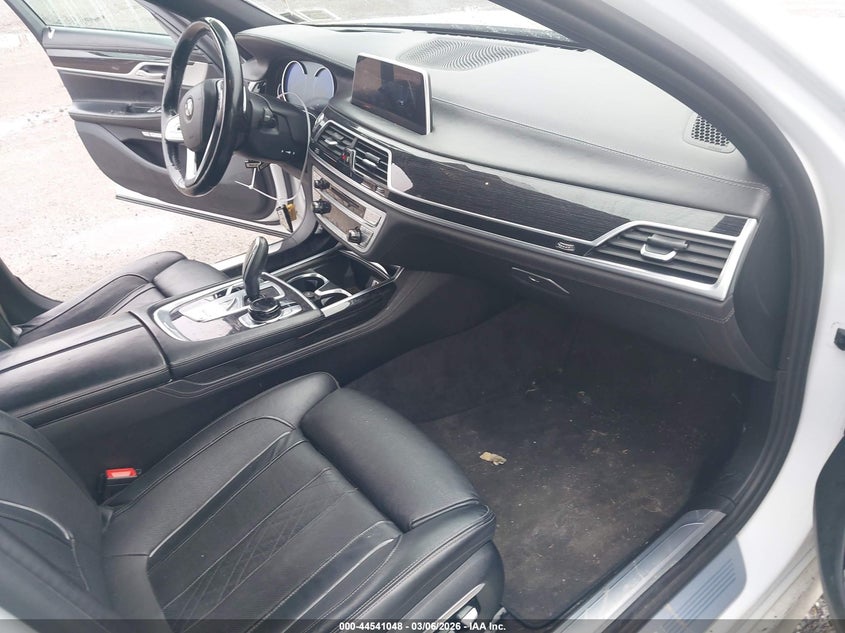 2017 BMW 740I xDrive