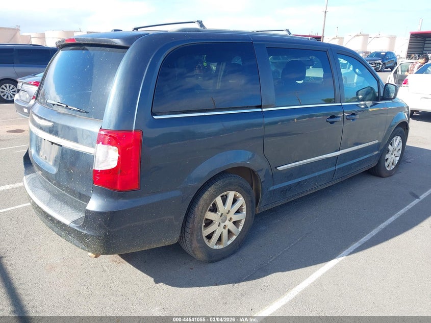 2013 Chrysler Town & Country Touring