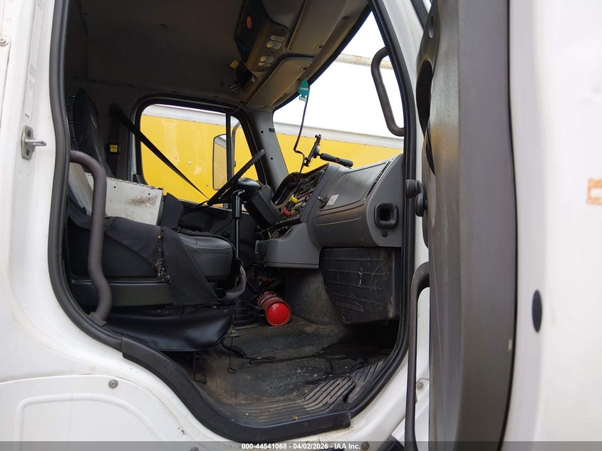 2015 FREIGHTLINER 114SD