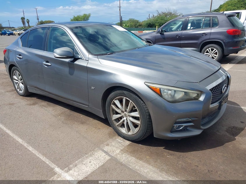 2014 Infiniti Q50 Premium