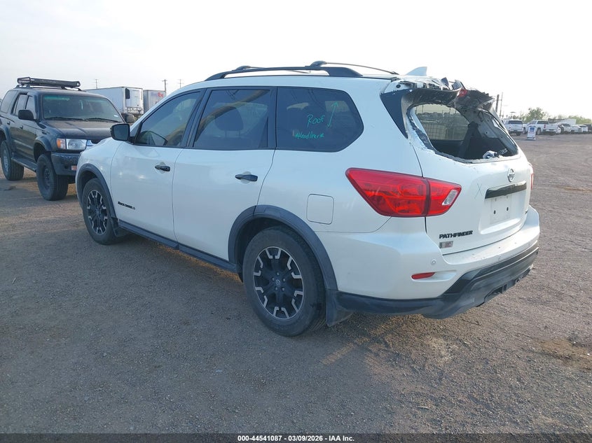2019 Nissan Pathfinder Sv