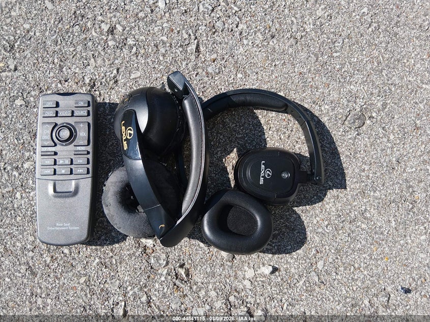 2011 Lexus Lx 570 VIN: JTJHY7AX6B4061636 Lot: 44541115