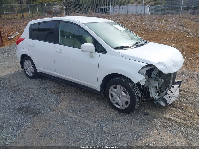 2011 Nissan Versa 1.8S