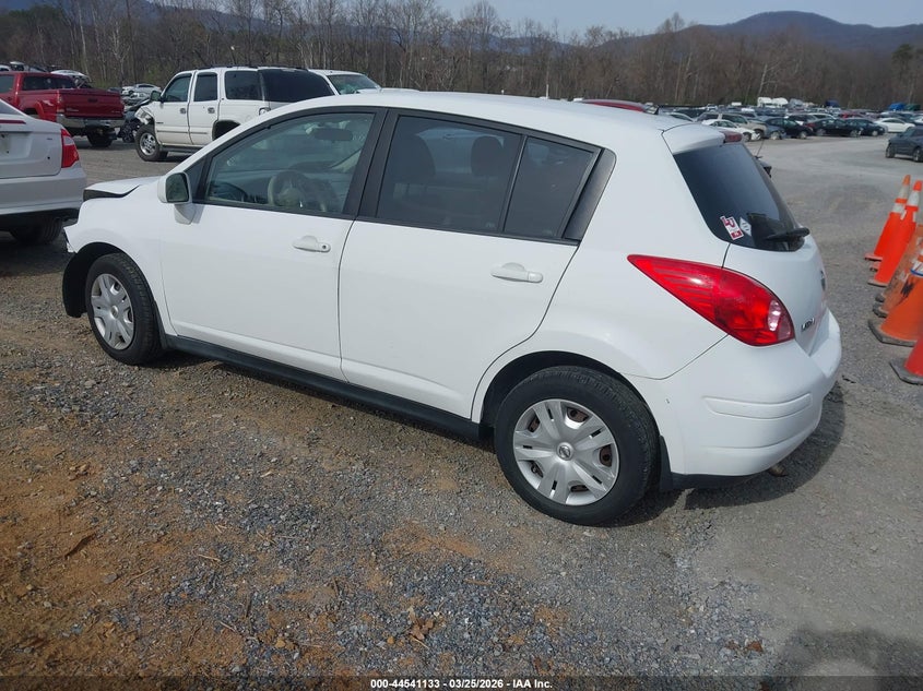 2011 Nissan Versa 1.8S