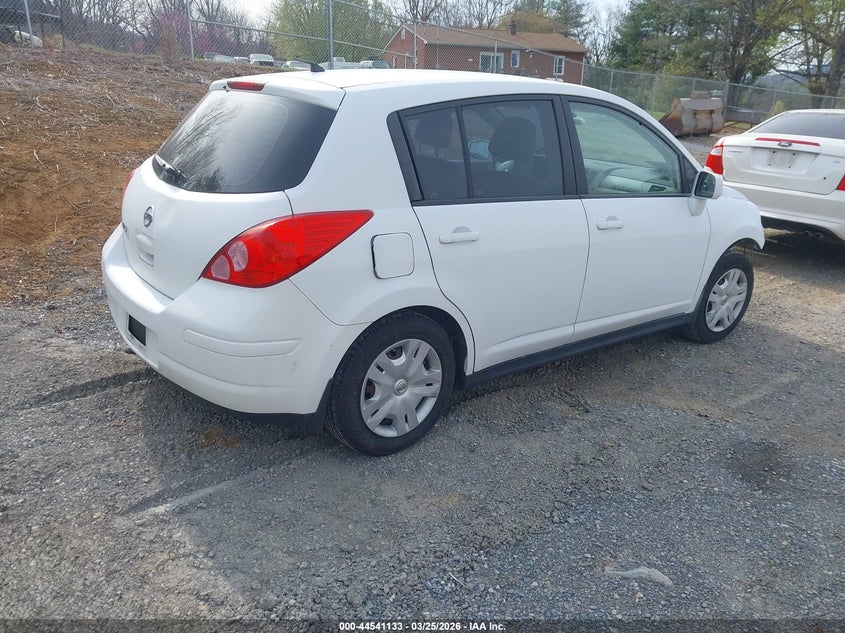 2011 Nissan Versa 1.8S