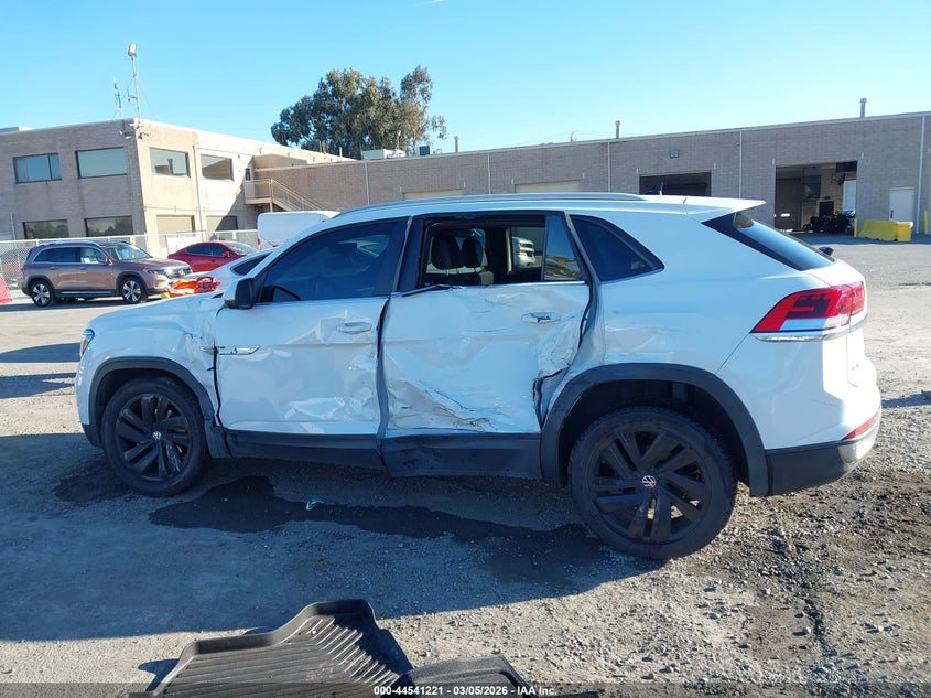 2022 Volkswagen Atlas Cross Sport 3.6L V6 Se W/Technology VIN: 1V2JE2CA1NC229135 Lot: 44541221