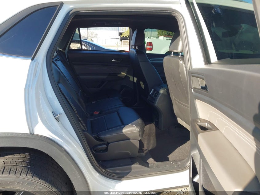 2022 Volkswagen Atlas Cross Sport 3.6L V6 Se W/Technology VIN: 1V2JE2CA1NC229135 Lot: 44541221