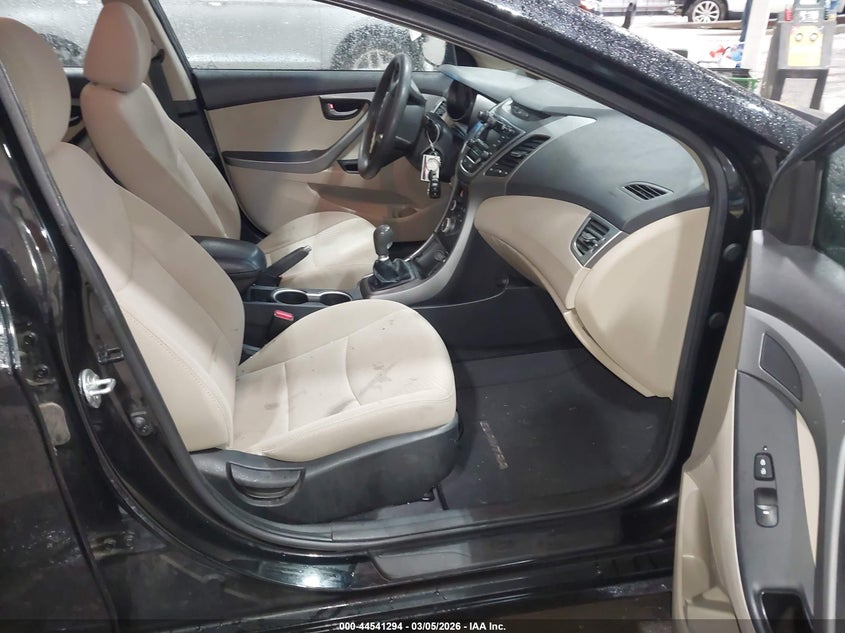 2014 Hyundai Elantra Se