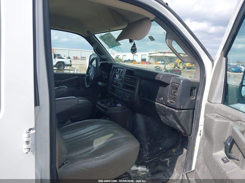 2017 Chevrolet Express 2500 Work Van