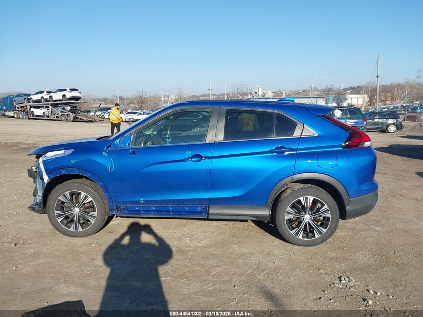 2022 Mitsubishi Eclipse Cross Se S-Awc/Se Special Edition S-Awc/Sel S-Awc/Sel Special Edition S-Awc VIN: JA4ATWAA7NZ003061 Lot: 44541302