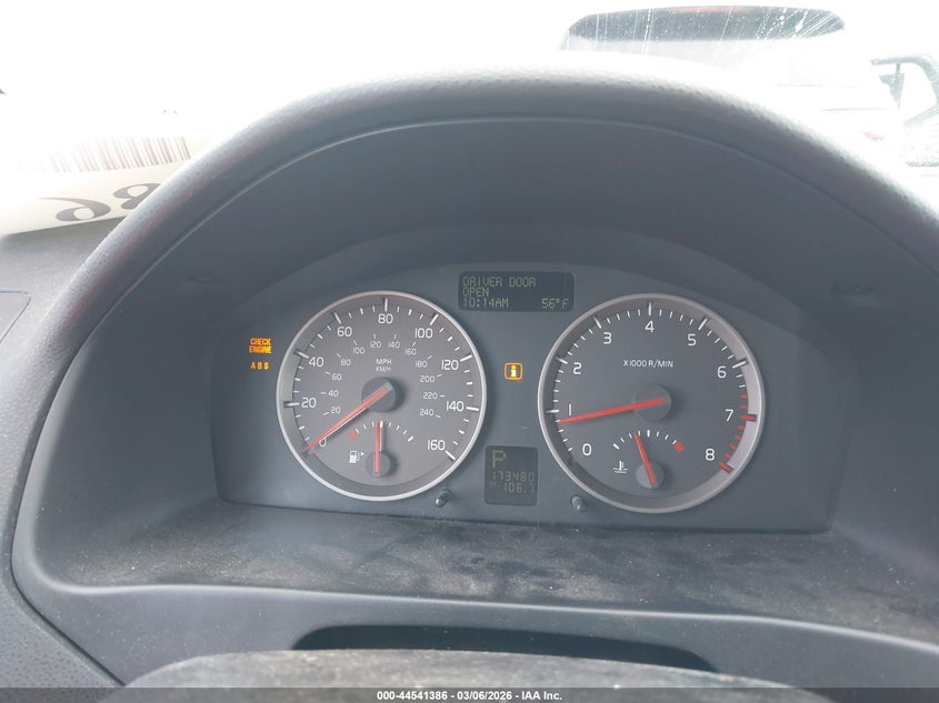 2005 Volvo V50 T5 VIN: YV1MW682552112386 Lot: 44541386