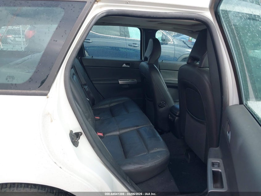 2005 Volvo V50 T5 VIN: YV1MW682552112386 Lot: 44541386