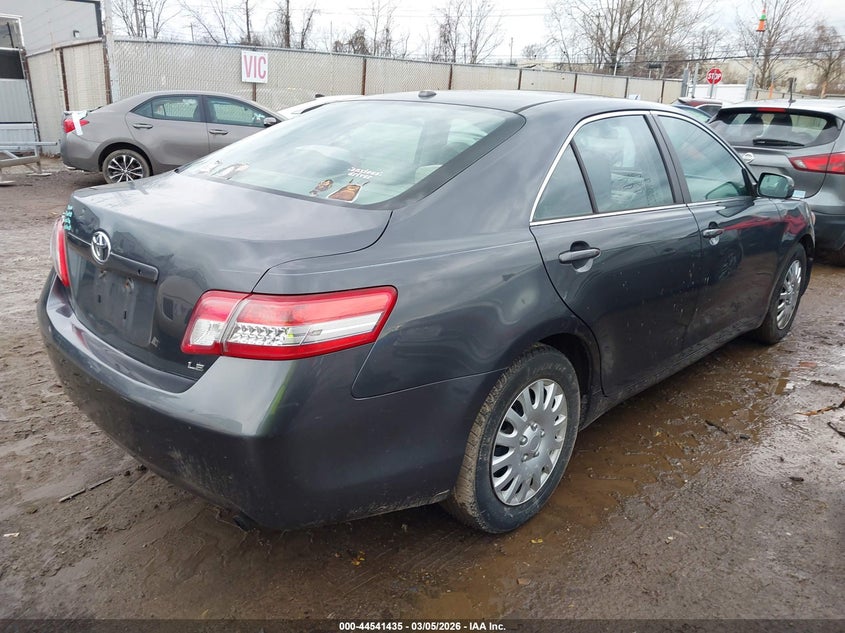 2010 Toyota Camry Le