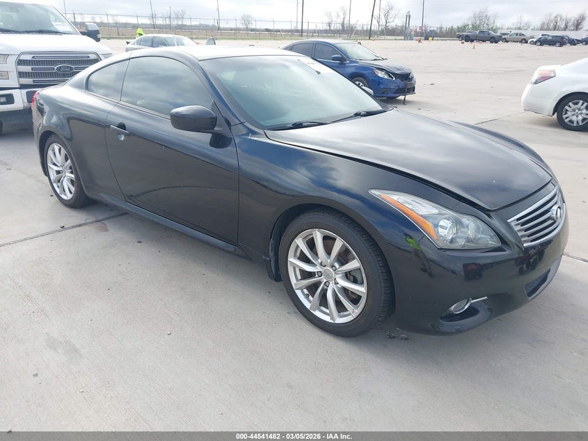 INFINITI G37 JOURNEY