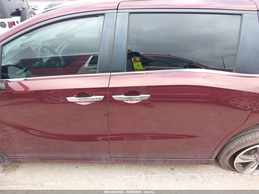 2018 Honda Odyssey Touring VIN: 5FNRL6H86JB076885 Lot: 44541556