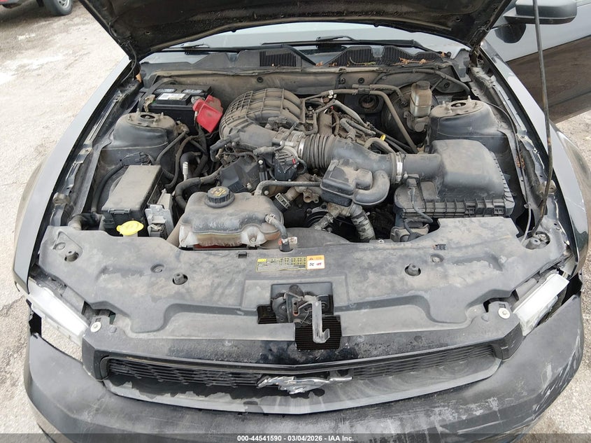2011 Ford Mustang V6 VIN: 1ZVBP8AM8B5165365 Lot: 44541590