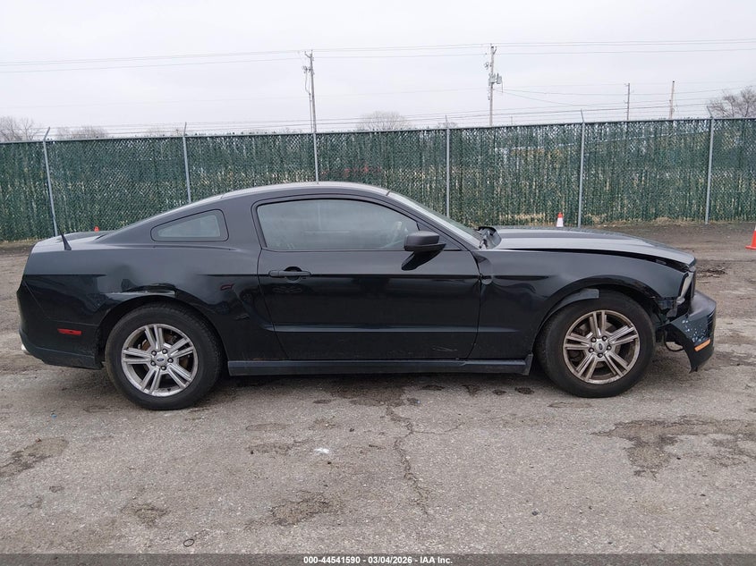 2011 Ford Mustang V6 VIN: 1ZVBP8AM8B5165365 Lot: 44541590