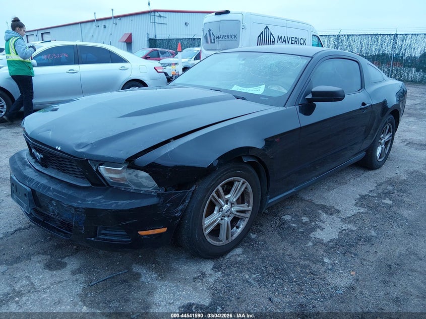 2011 Ford Mustang V6