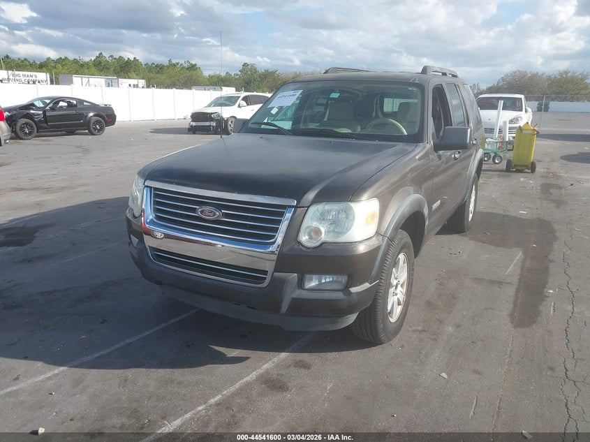 2007 Ford Explorer Xlt