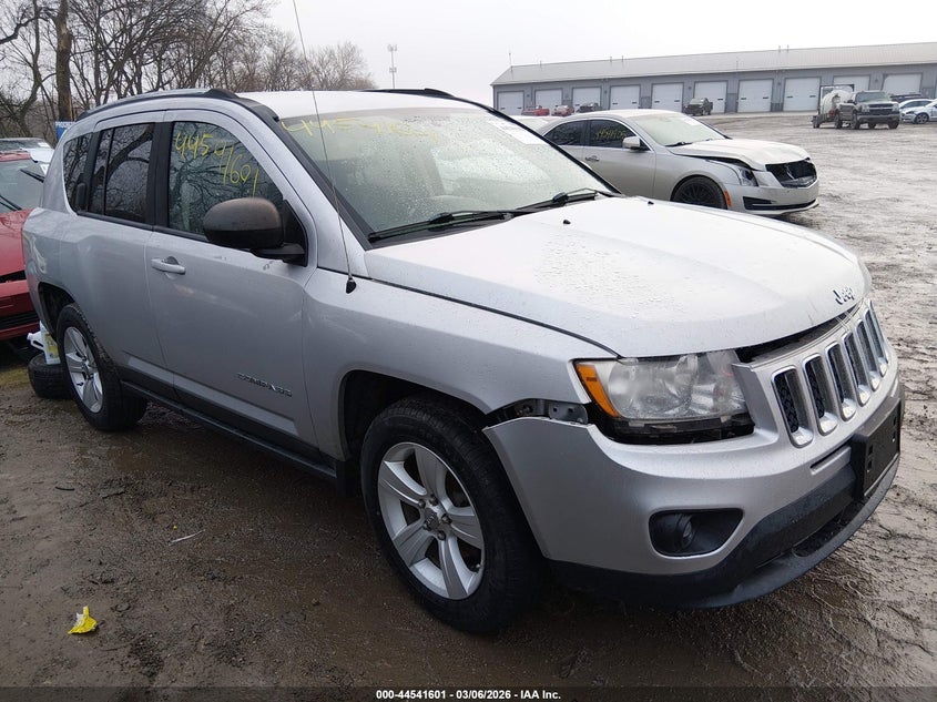 1J4NT1FA9BD138564 JEEP COMPASS Photo 1