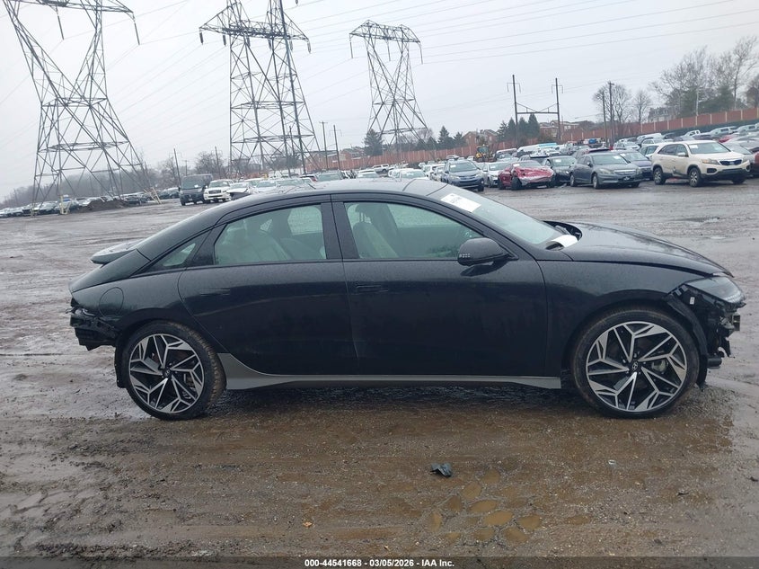 2023 Hyundai Ioniq 6 Limited VIN: KMHM54AC2PA026926 Lot: 44541668