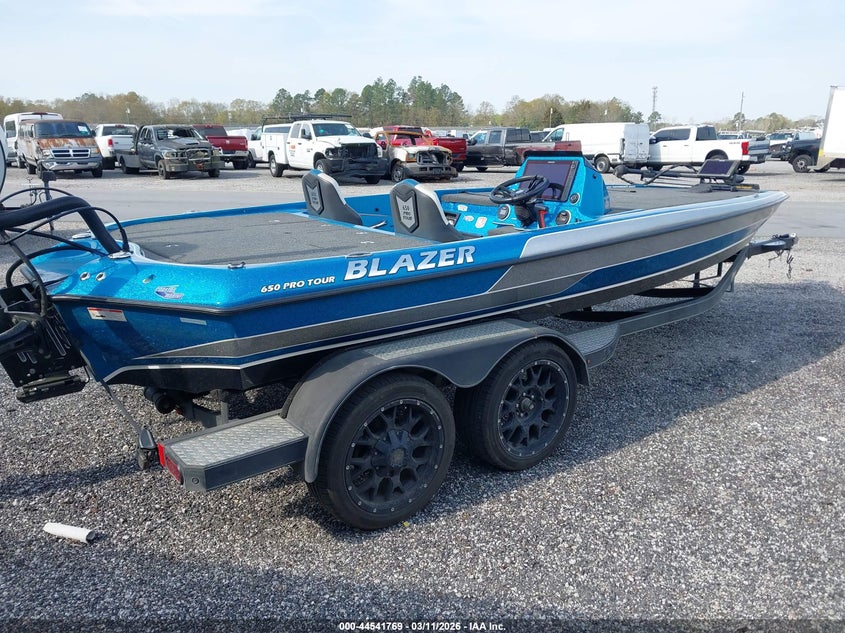 2023 BLAZER 650 PRO TOUR auction photo 4