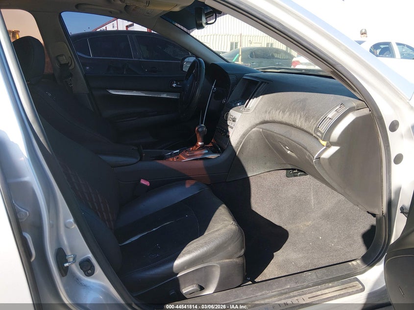 2010 Infiniti G37 Journey