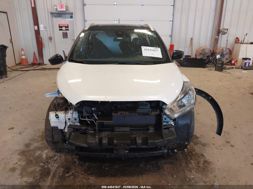 VIN 3N1CP5CV7LL578104 2020 NISSAN KICKS SV XTRONIC CVT