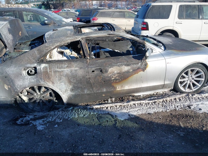 2016 Audi A5 2.0T Premium VIN: WAUM2AFR8GA003320 Lot: 44541931