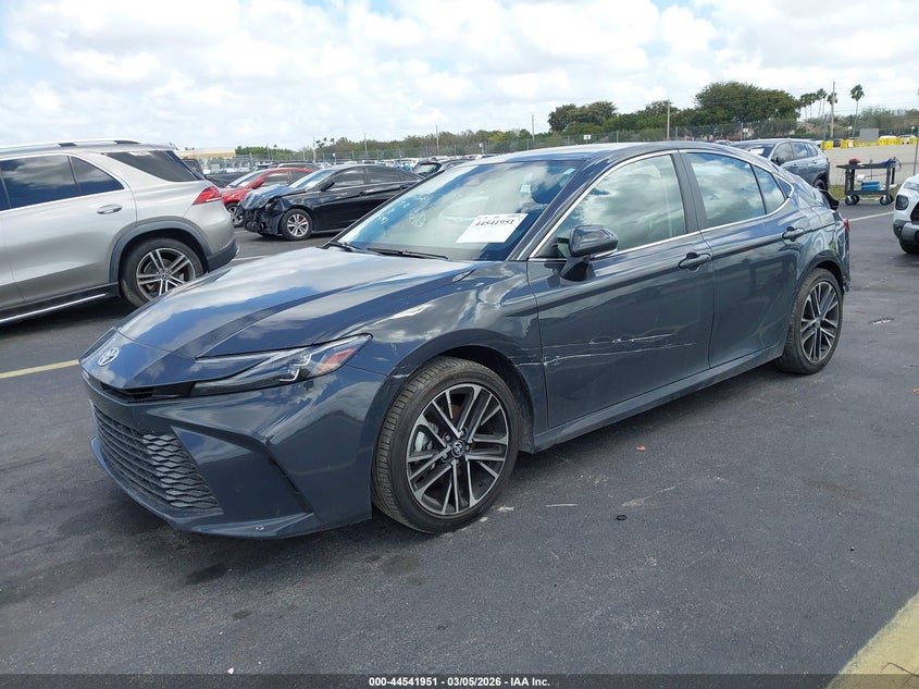 4T1DAACK7SU070300 2025 Toyota Camry Xle photo 1