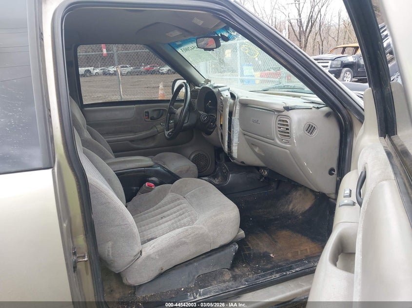 1999 Chevrolet S-10 Ls