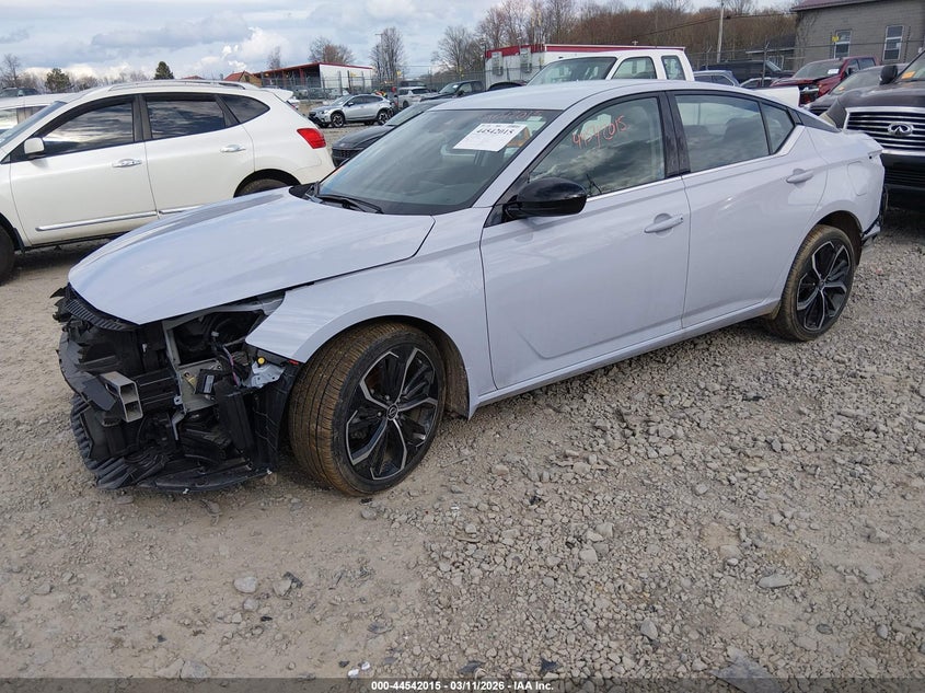 2025 Nissan Altima Sr Awd